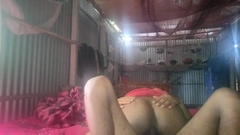 Joyhtr: Adik tiri bercerai dikongsi dan dikongkek! Adik tiri Sex