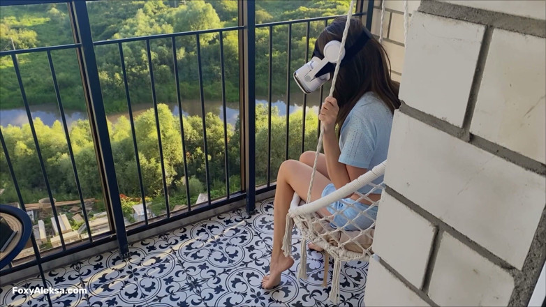 FoxyAleksa: Omg! Crazy Surprise Filled My Mouth with Hot Cum!