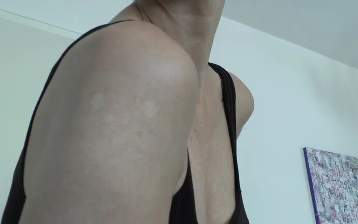 Lady Victoria Valente: Scars on My Upper Arm, Lady Victoria Valente