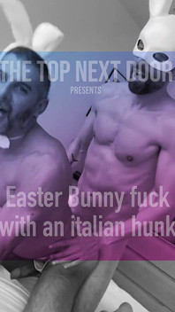 Coniglietta pasquale scopata con un fusto italiano
