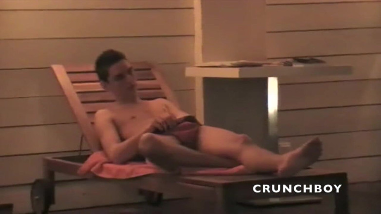 FRENCH AMATORS SEXTAPES: Max lacoste viene scopato dalla pornostar Mathieu Ferathi
