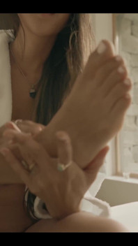 อย่างที่รู้ๆ กัน ฉันยืดเหยียดร่างกายเล็กๆ ทุกวัน เลยยืดหยุ่นมาก