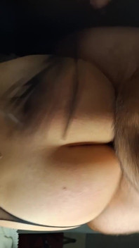 湿润的阴户