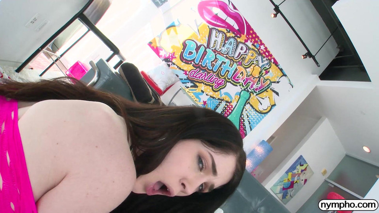 Nympho: 伊芙琳的不可抗拒的冲动