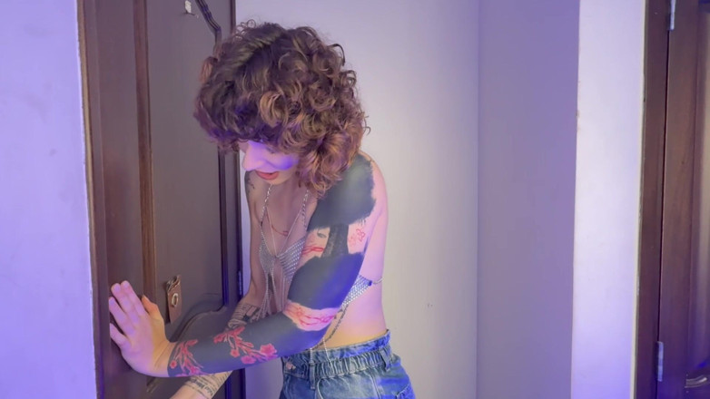 Michelle Kink: Desesperada y avergonzada que moja mis jeans