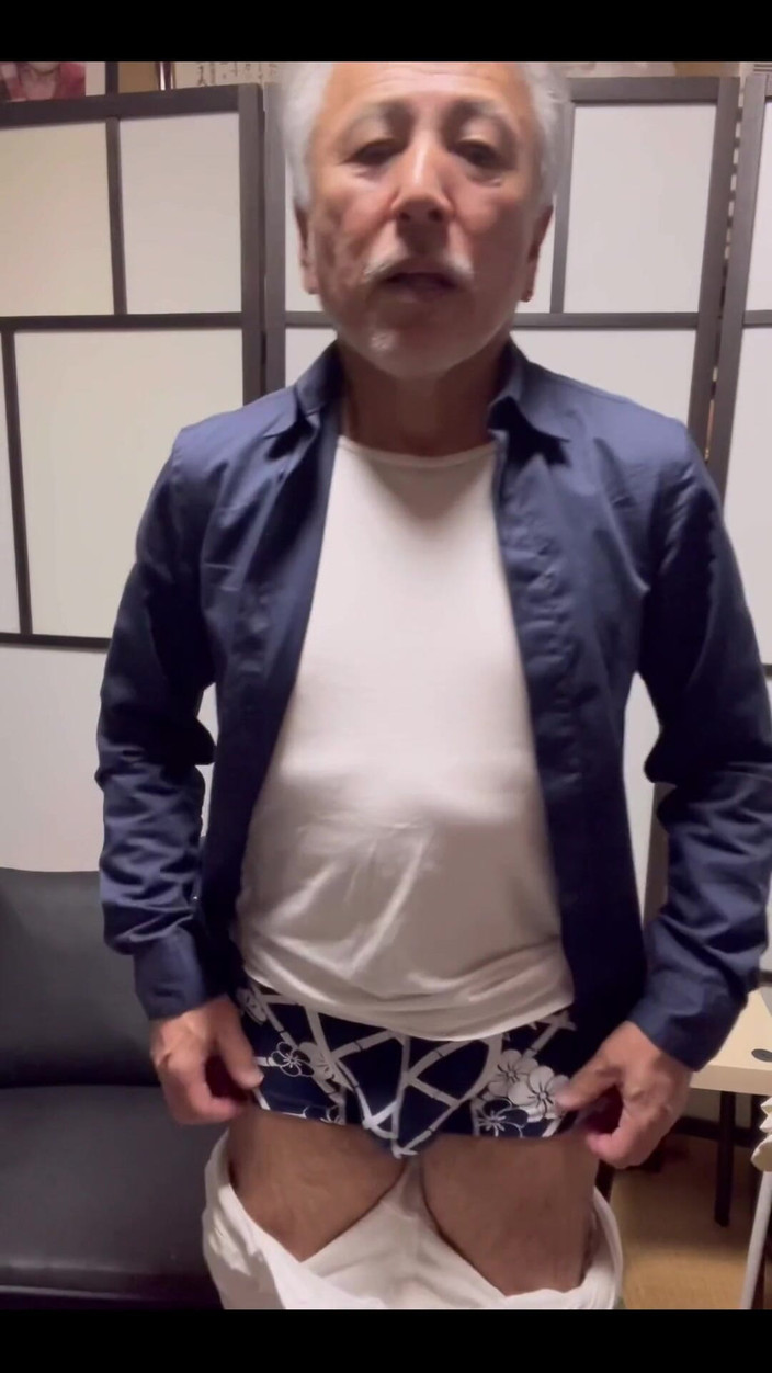 Japanese daddy: Японский отчим