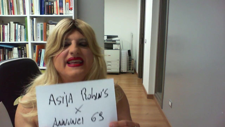 Asija-Robins: Grüße ans bett von freunden