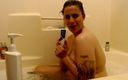 TLC 1992: Super Duif handvol shampoo haar wassen lather