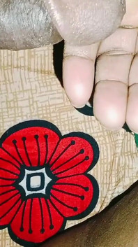 Beni sert sikiyor ve Hintçe videoda sahnelendi