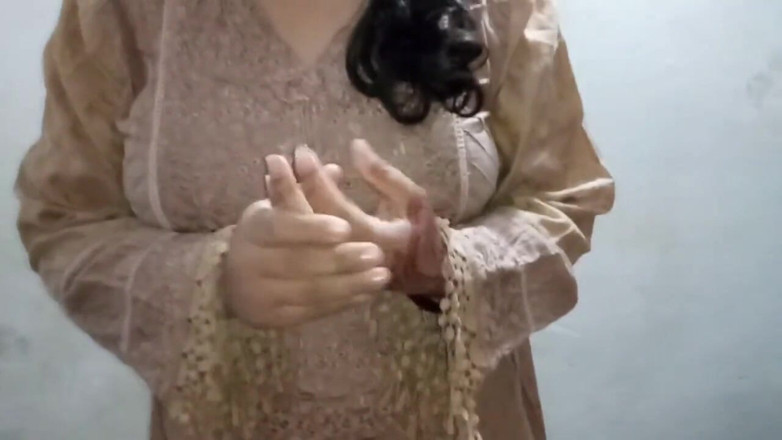QueenbeautyQB: Ma belle-mère avait peur dans sa chambre alors la belle-mère...