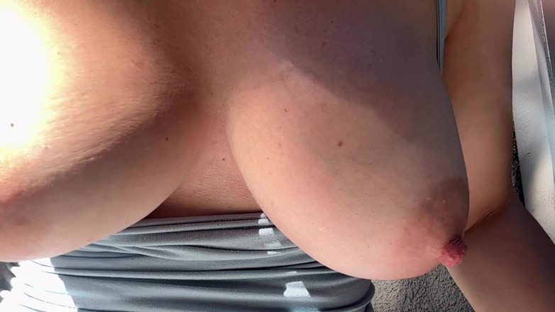 Artemisia Love: Milf artemisia mit dicken titten lieben es, ihre großen möpse...