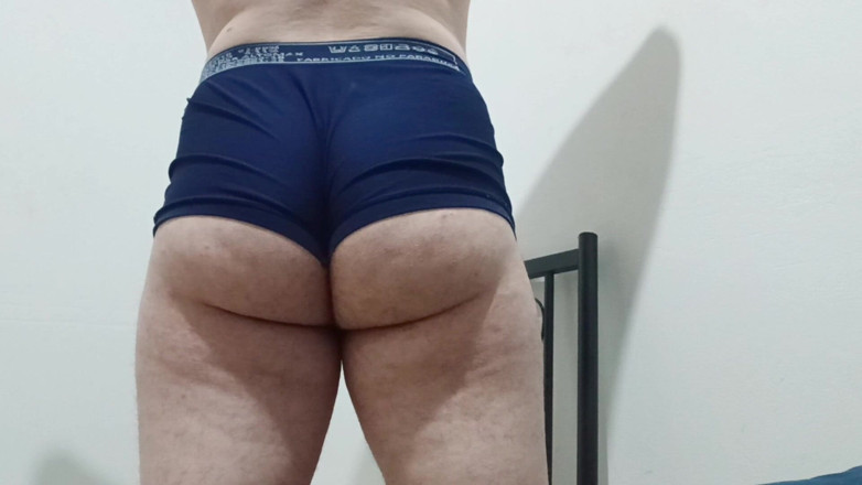 amateurbrazilian: Я взял нижнее белье моего отчима, чтобы сделать видео