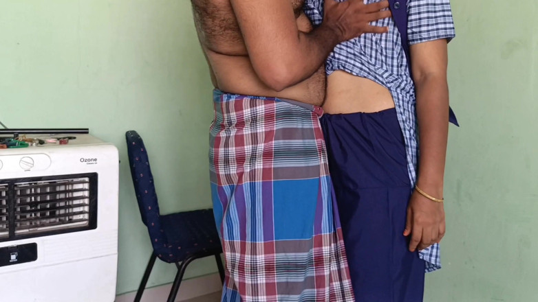 Palani69: Murid nakal ini berbagi ranjang sama gurunya saat jam makan...