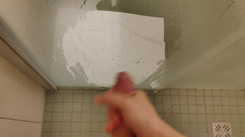 Bayer911: Pissen en klaarkomen op het glas van mijn douche