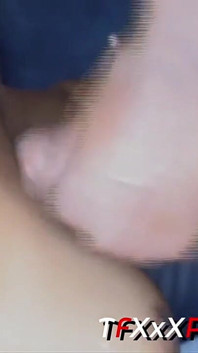 Calda cheerleader ebano in una intensa gangbang con multipli bbc