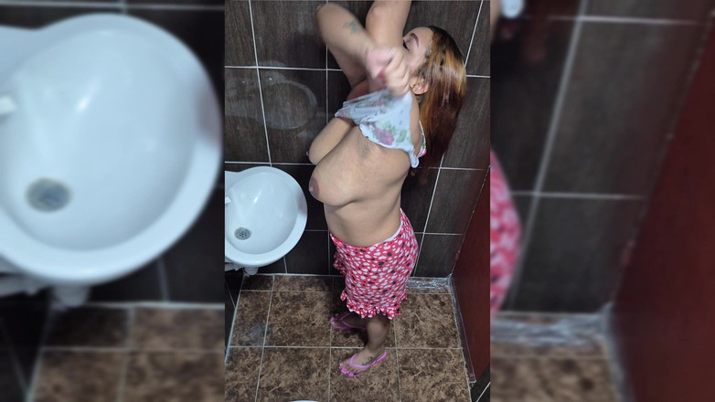 Pikaa6: Lui mi mostra la sua casa e poi io mi...