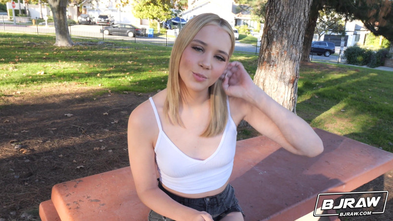 BJ Raw: Facial desleixado de Sophia