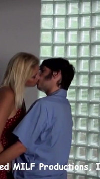 Zdesperowana gospodyni przekonująca pumy