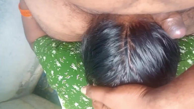Veni: Vợ Tamil làm tình và bú cu trong phòng tắm