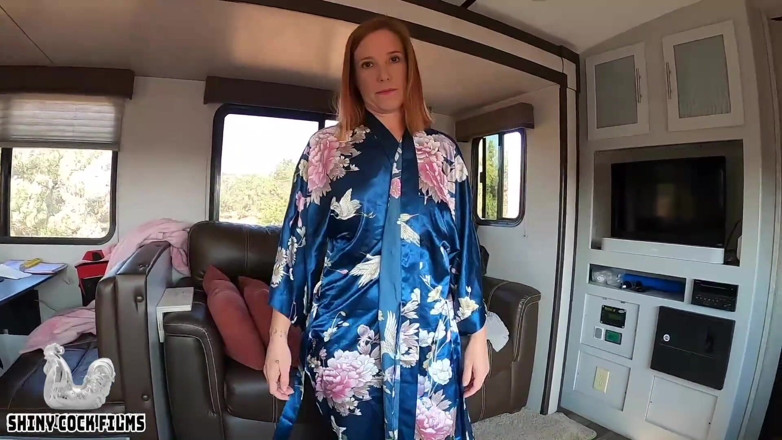 Jane Cane: Ibu tiri Bogel Menenangkan Sunburn - Jane Cane, Filem Zakar Berkilat