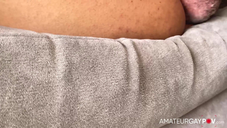 Amateur Gay POV: Pissige trainer