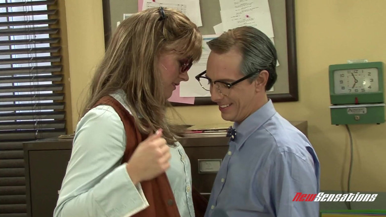New Sensations: Cincinnati'de wkrp: xxx parodi