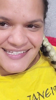 Fudendo a Buceta Peluda Com Dildo