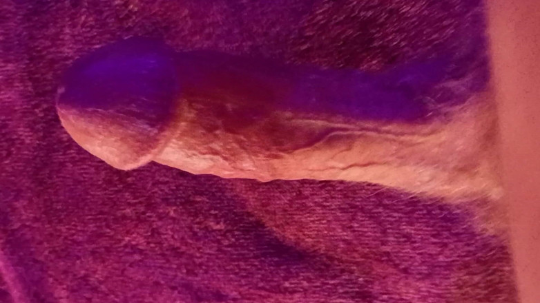 DeepthroatCumslut: Ik trek mijn grote harde pik voor je op