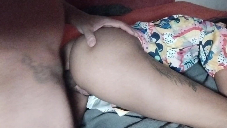 Bebes vagabundas: Ik vind het niet leuk wat mijn stiefvader met me...