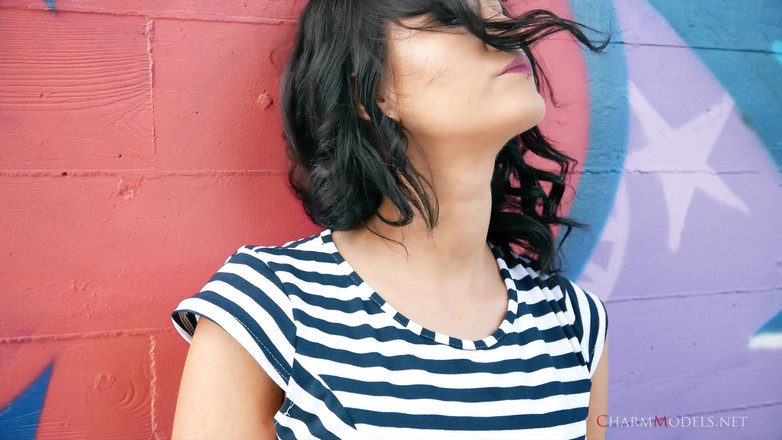 CharmModels: Lola Ash Glamour Video la peretele Graffiti