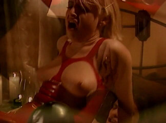 Fuck me Hard: Sexy blonde in latex attire risks having her anal perforated...