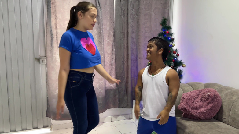 Julianaburning: Me Follo a Mi Pequeño Cuñado a Cambio De Darle...