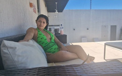 Sashasweet: Šukám novou sousedku v hotelu