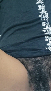 Het amatör styvsyster kåt fitta tight fitta förvandlas till en farligt frestande sent på kvällen