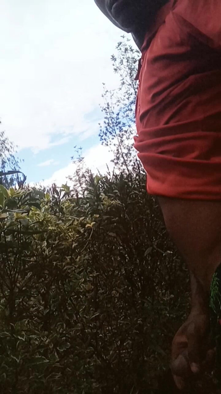 Black thug studio: Solo Outside