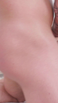 Katee V와 함께하는 Karter 한페의 첫 번째 모든 것에서 또 다른 그를 볼 수 있습니다.