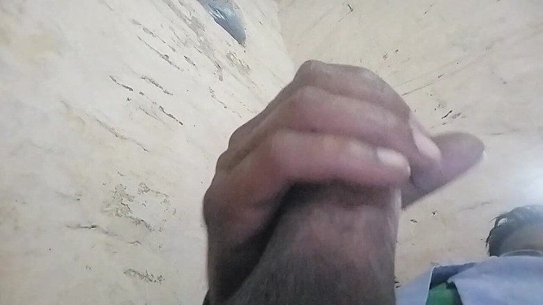 A_k_93152: Çok güzel sert ve uzun yarağım