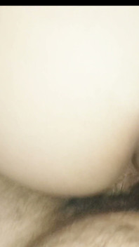 Sexy tetička nabízí svému nevlastnímu synovi sex