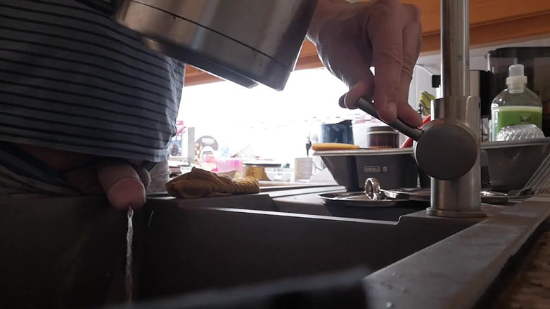 Rafael Torreano: Ranní chcaní do kuchyňského dřezu