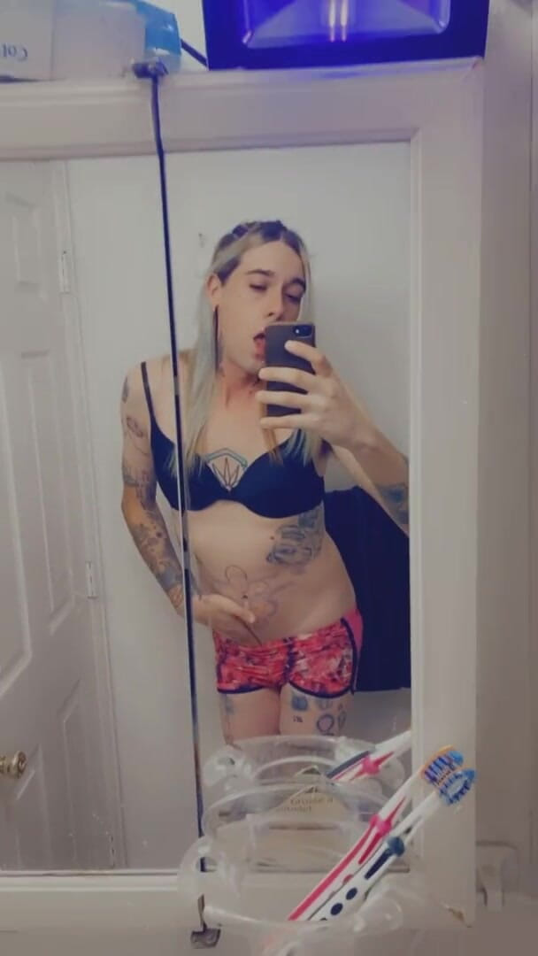 CarmenMelatonin: Awek yoga seksi