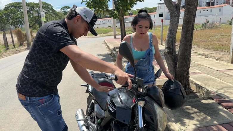ManuelaAlvarez: I Find a Sexy Big Ass Girl with Her Motorcycle...