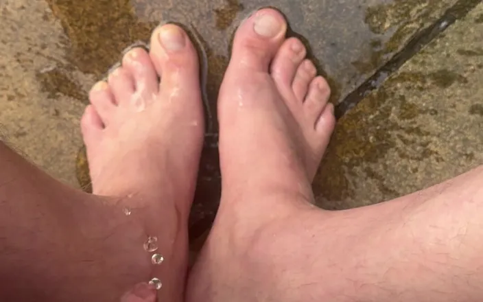 Nalekhome: Piss on My Little Feet