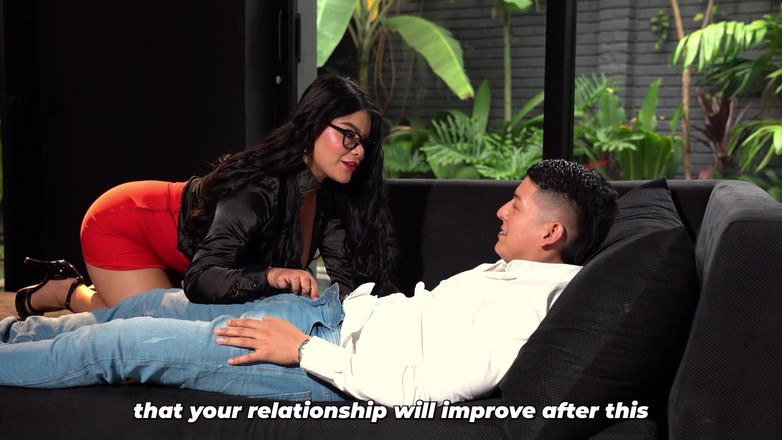 Issane: Psicologa Prosperosa Offre Una Consulenza Speciale Alla Sua Paziente