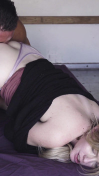 Britney Light faz um pit stop para pau