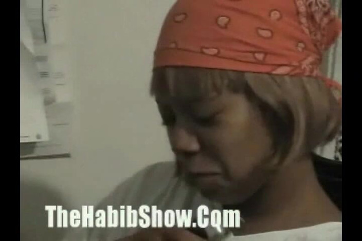 The Habib Show: Video lengkap penari striptis beetle juice