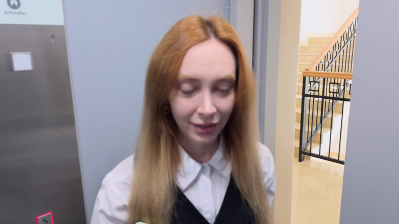 Loly Nebel Studio: Самая красивая девушка в офисе вдруг заметила тебя