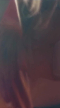 Holly Kiss a Hannah Shaw dostanou její kundičku zneužitou ženou