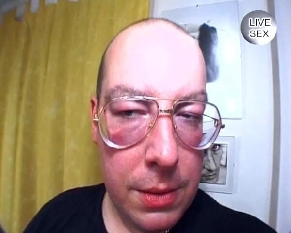 Busty German Sluts: Peituda alemã ruiva tem seu rosto coberto de porra