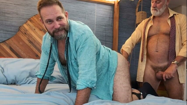 bearfoothunter: Feasting on Seattle Stepdad in Socks and Garters