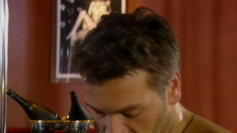 MMV BEST MOVIES AND CLIPS: Татуйований азіатський чувак трахає татуйована азіатська повія в пизду і дупу до вибуху сперми